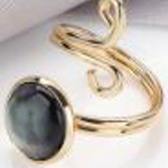 Gold and Black Stone adjustable fashion ring - Picture 2 of 4